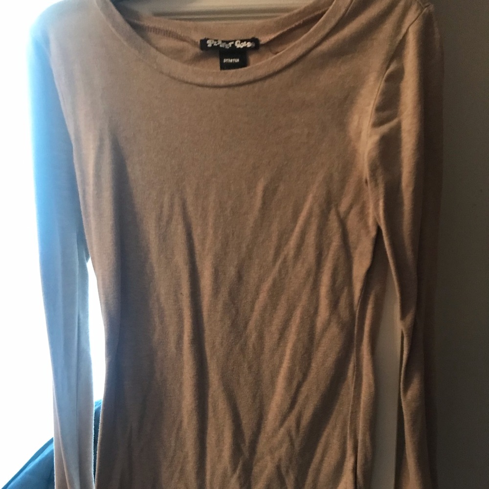 Long sleeve t shirt